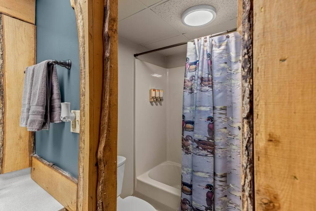 Stonegate Lodge 2 Queen Beds Fast Wifi 50" Tv Salt Water Pool Room #207 Юрека Спрингс Екстериор снимка